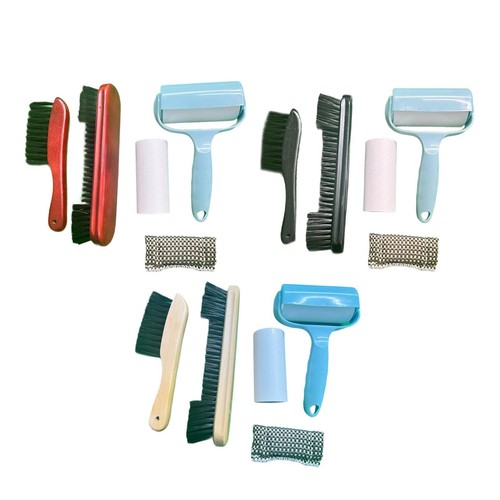 Pool table cleaning - table, brush